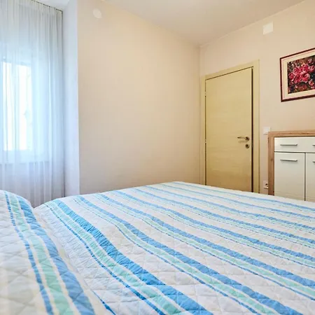 Grdelina Apartment Supetar