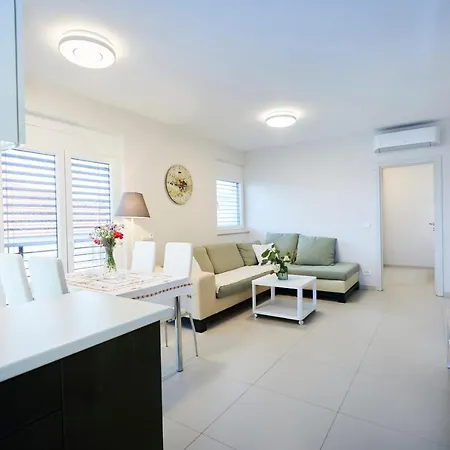Grdelina Apartman Supetar